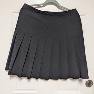 Norma Kamali Grace High Waisted Black Pleated Skirt Womens Size 10